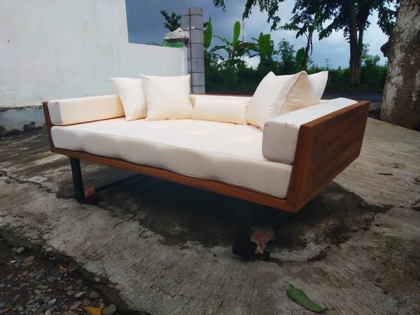 Couch Kanapee Sitzmöbel Lounge Sofa Tagesbett Gartensofa Polstermöbel Loungesofa Sessel Sonnenliege