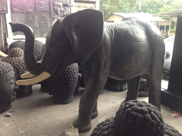 Skulptur Elefanten Brunnen Steinskulptur Elephant Garten Teich Dekoration Elefant Springbrunnen