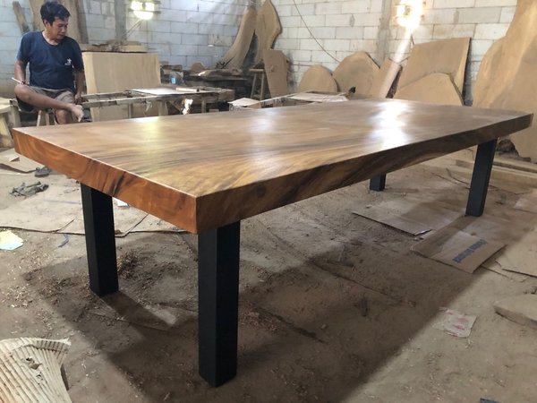 Tisch Baumscheibentisch Esstisch Konferenztisch Gartentisch Holztisch Rittertafel Massiv Suar Holz