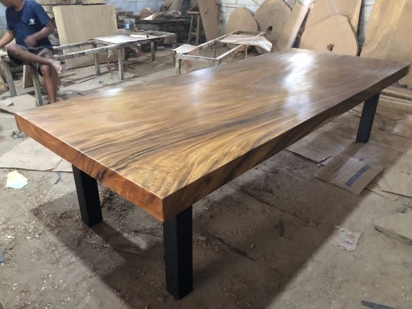 Tisch Baumscheibentisch Esstisch Konferenztisch Gartentisch Holztisch Rittertafel Massiv Suar Holz